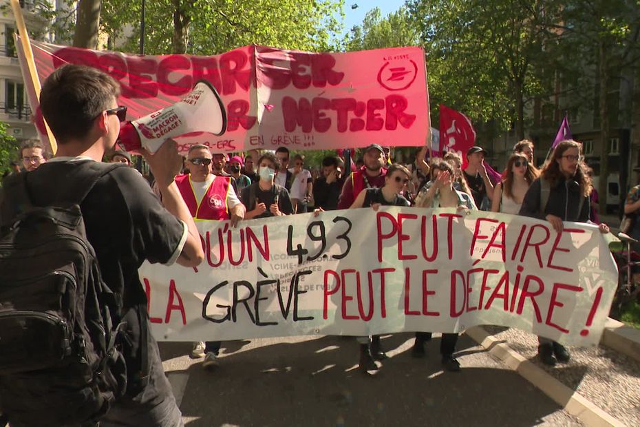 , « La bataille n’est pas terminée » : à Grenoble, les étudiants toujours mobilisés contre la réforme des retraites