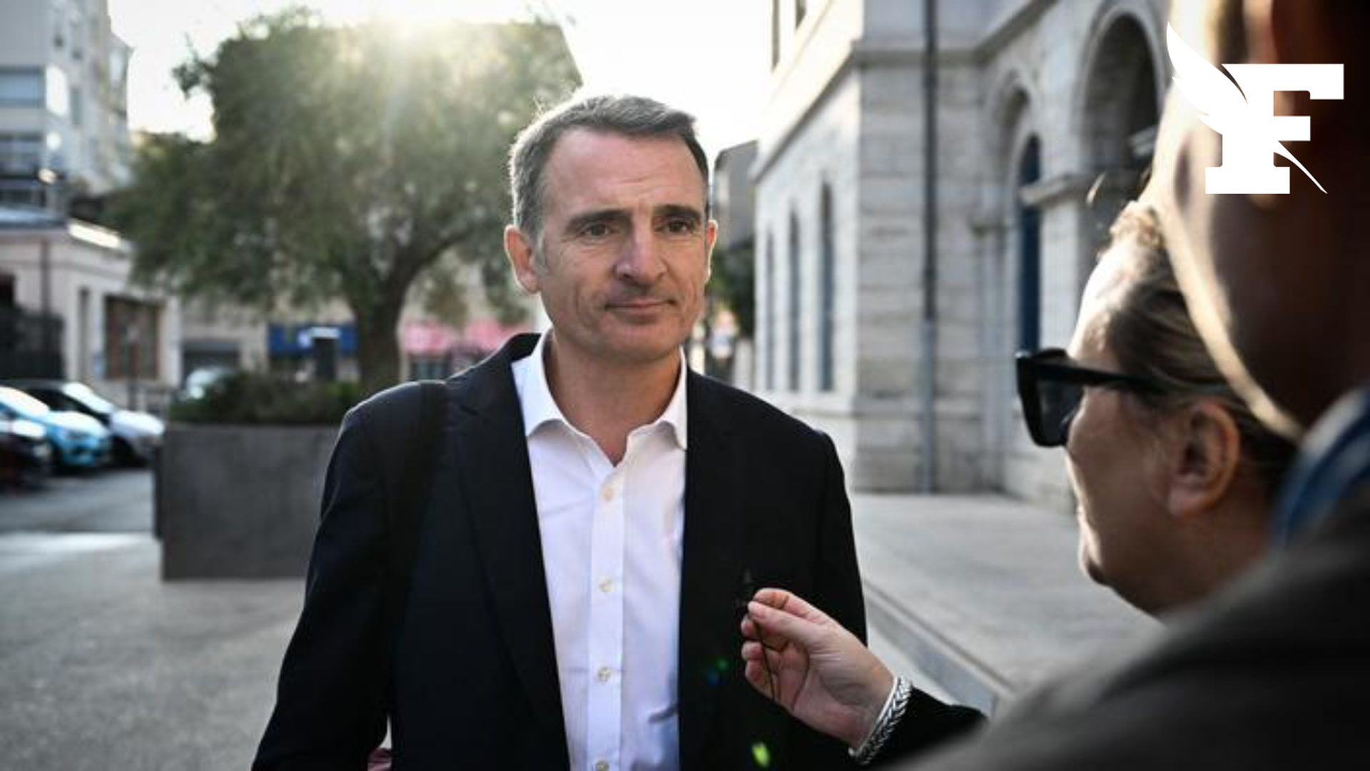 , Le maire EELV de Grenoble réclame la suppression des jours fériés religieux au profit de fêtes laïques