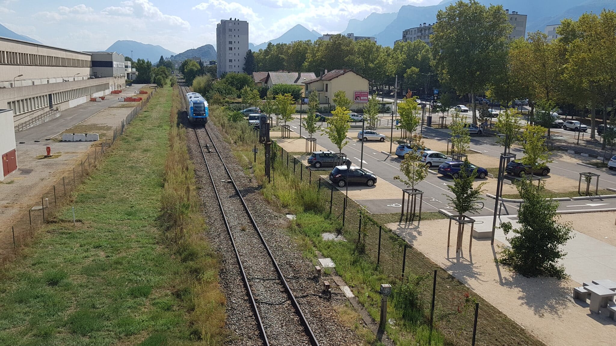La halte ferroviaire du centre-ville de Pont de Claix déménage au pôle d'échange multimodal Etoile. La ligne sera desservie par le RER métropolitain, crédit Mairie de Pont de Claix