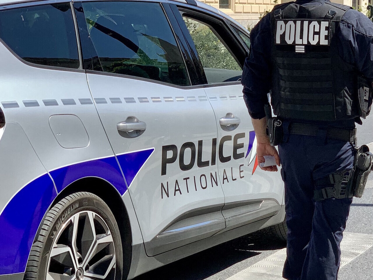 , Grenoble : un policier traîné sur plusieurs mètres après un refus d&rsquo;obtempérer