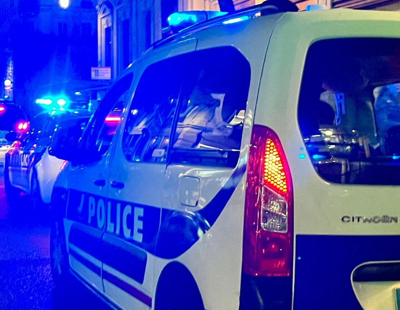 , Grenoble : un homme de 18 ans roué de coups avec une barre de fer à Grand&rsquo;Place