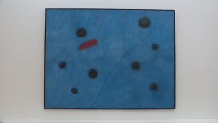 "Bleu I" - Joan Miró (1961) (Capture d'écran / France 3 Alpes / D. Semet)